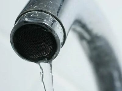 Emergenza senz'acqua a Catanzaro: rubinetti a secco in via Fares, residenti allo stremo e scatta la protesta